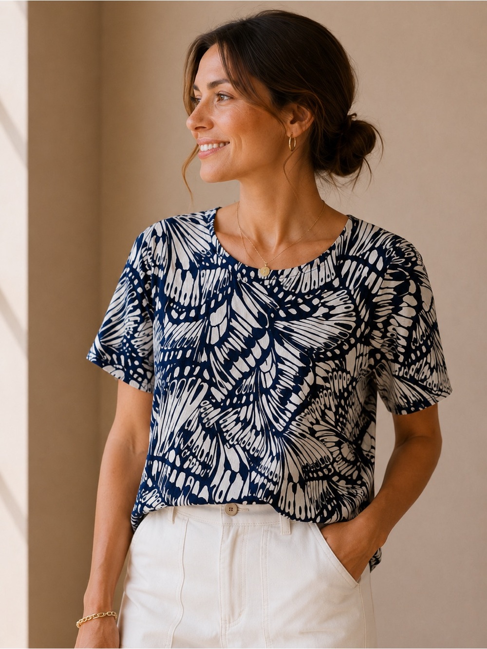 Chico's Navy & White Butterfly Wing Print Short Sleeve Tee